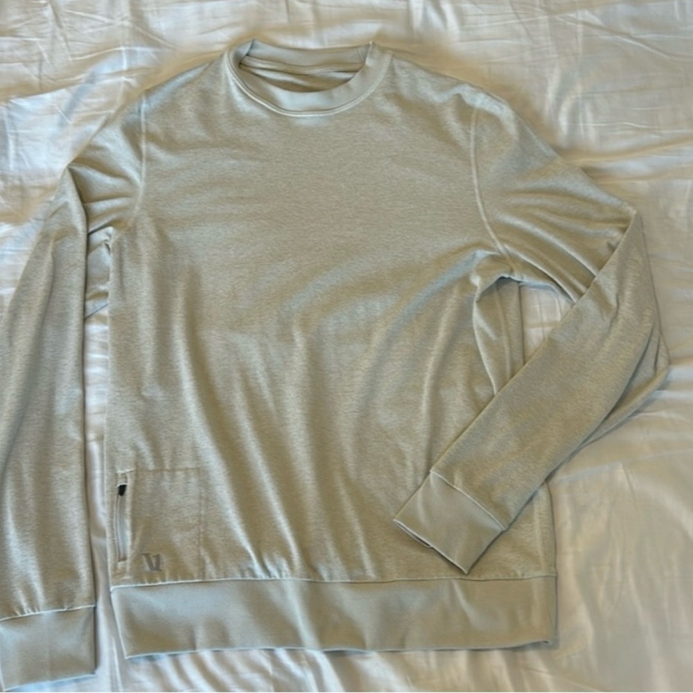 Men’s Vuori salt heather crew pullover top